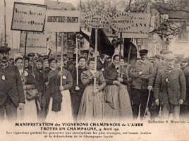 Manifestation de vignerons à Troyes (Champagne)
